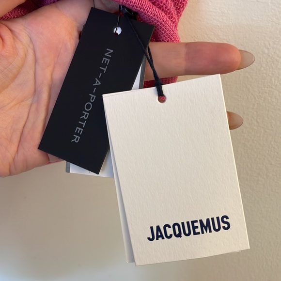 New with tags. Jacquemus sleeveless sweater top. Size 44. - Picture 4 of 7